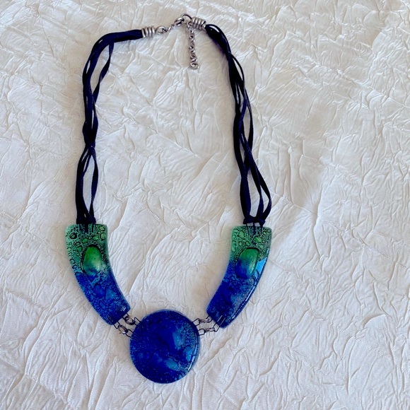 Hand Made Blue and Green Aqua Blue Necklace. - Picture 4 of 4